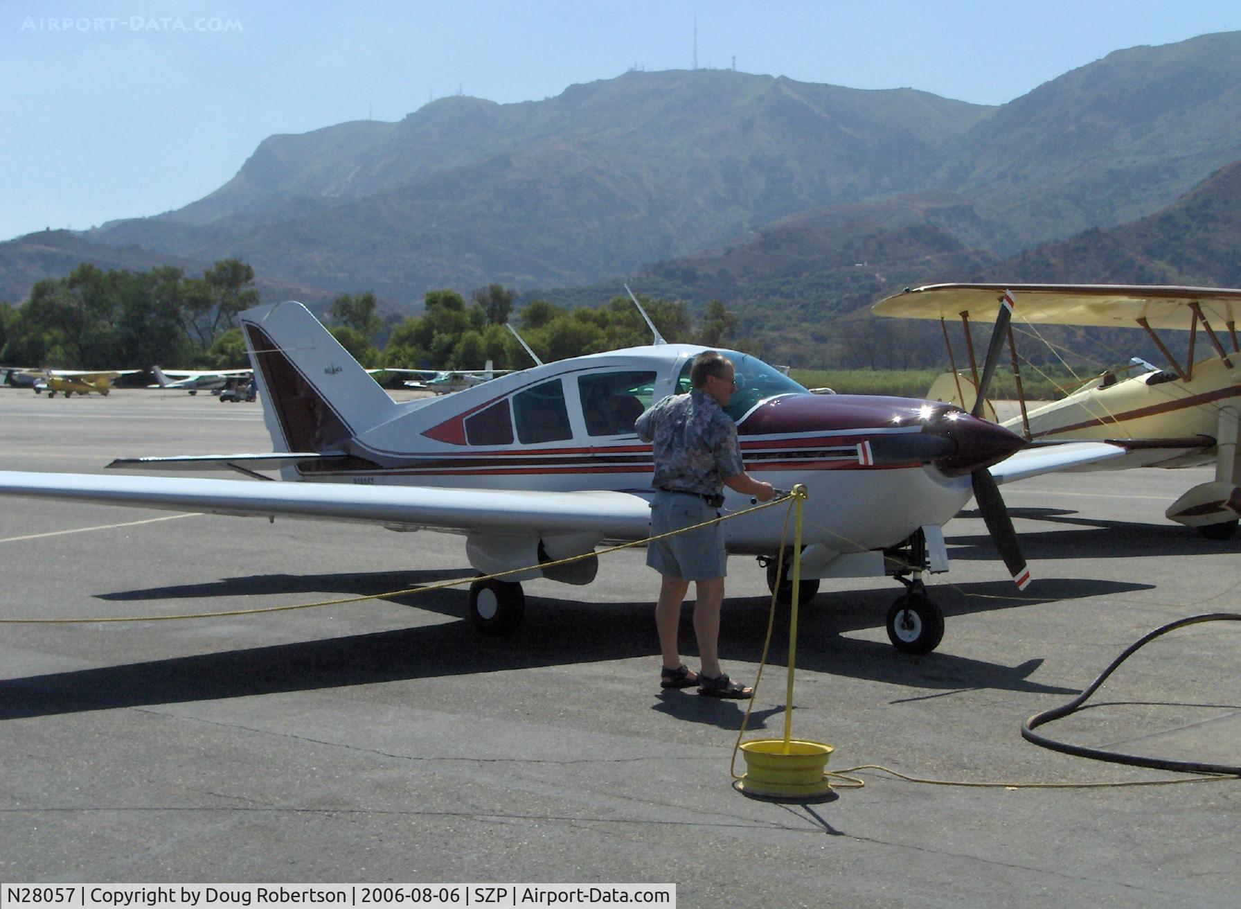 N28057, 1979 Bellanca 17-30A Viking C/N 79-30963, 1979 Bellanca  17-30A SUPER VIKING, Continental TIO-520 300 Hp, refueling