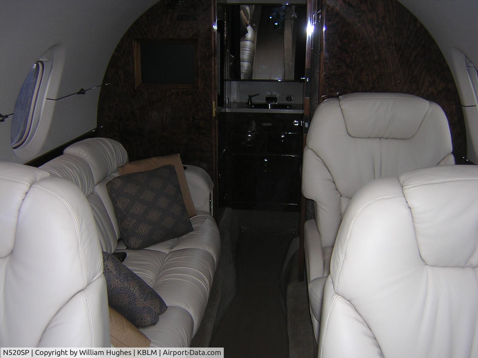 N520SP, 2004 Raytheon Hawker 800XP C/N 258669, couch/bed very comfy for long flights