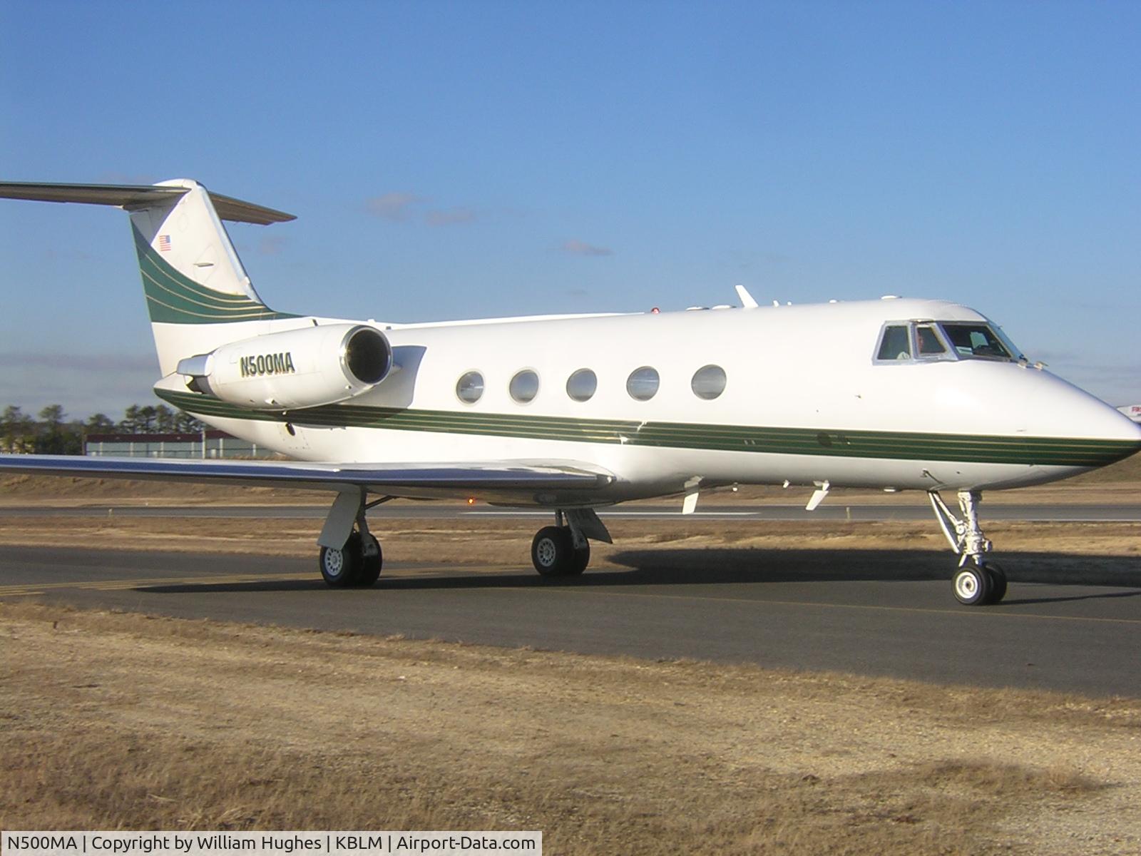 N500MA, 1972 Gulfstream Aerospace G-1159B Gulfstream II C/N 119, heading to the runway to go to Marco Island, FL