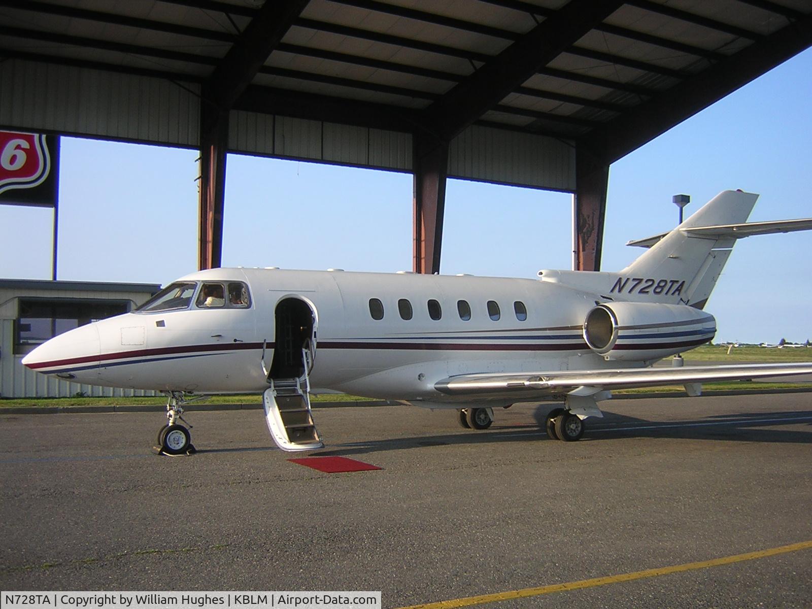 N728TA, 1998 Raytheon Hawker 800XP C/N 258364, waiting for family and friends to leave for their spring break trip to Cabo, Mexico