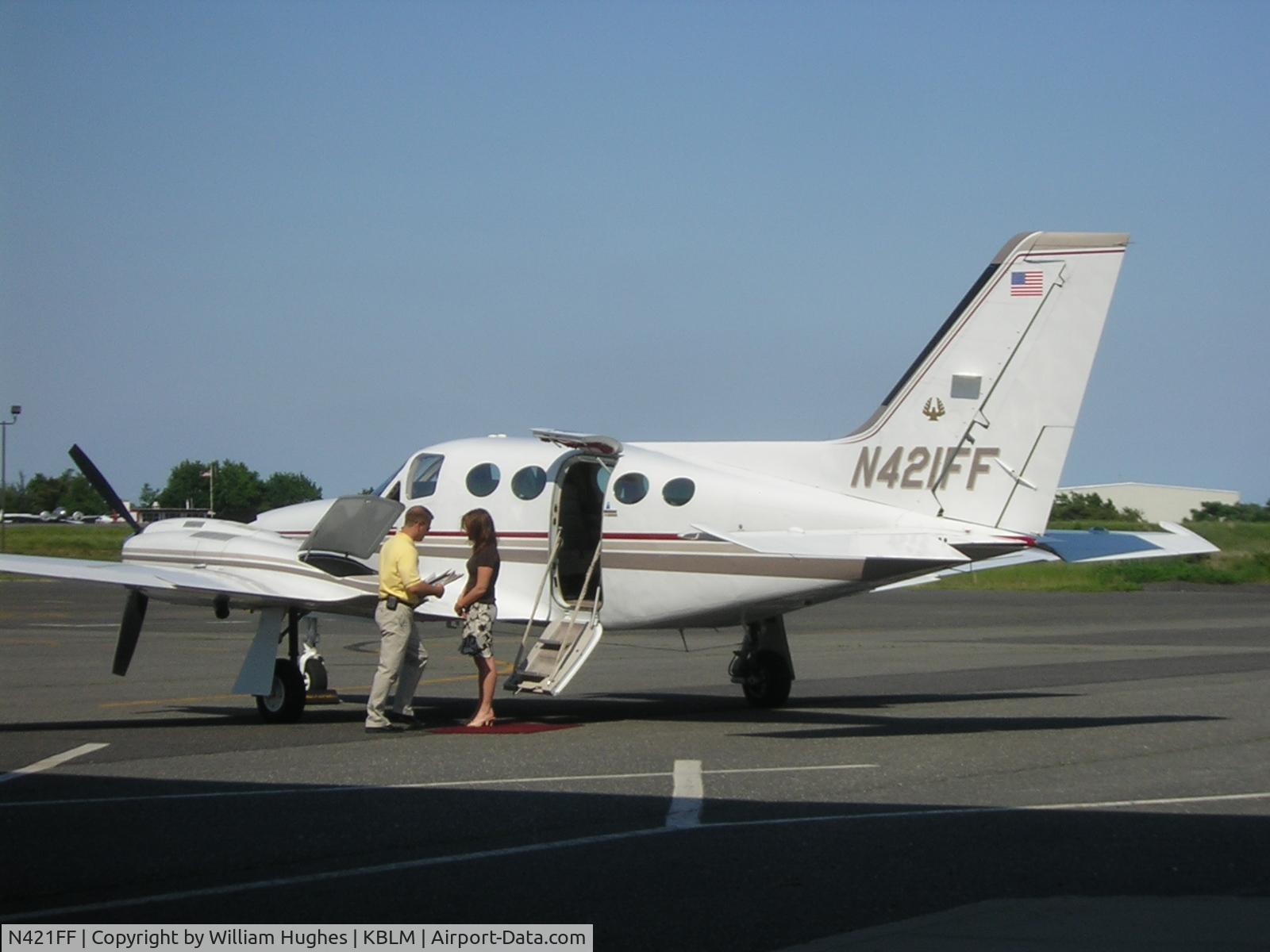 N421FF, 1981 Cessna 421C Golden Eagle C/N 421C1091, heading out West for a couple days