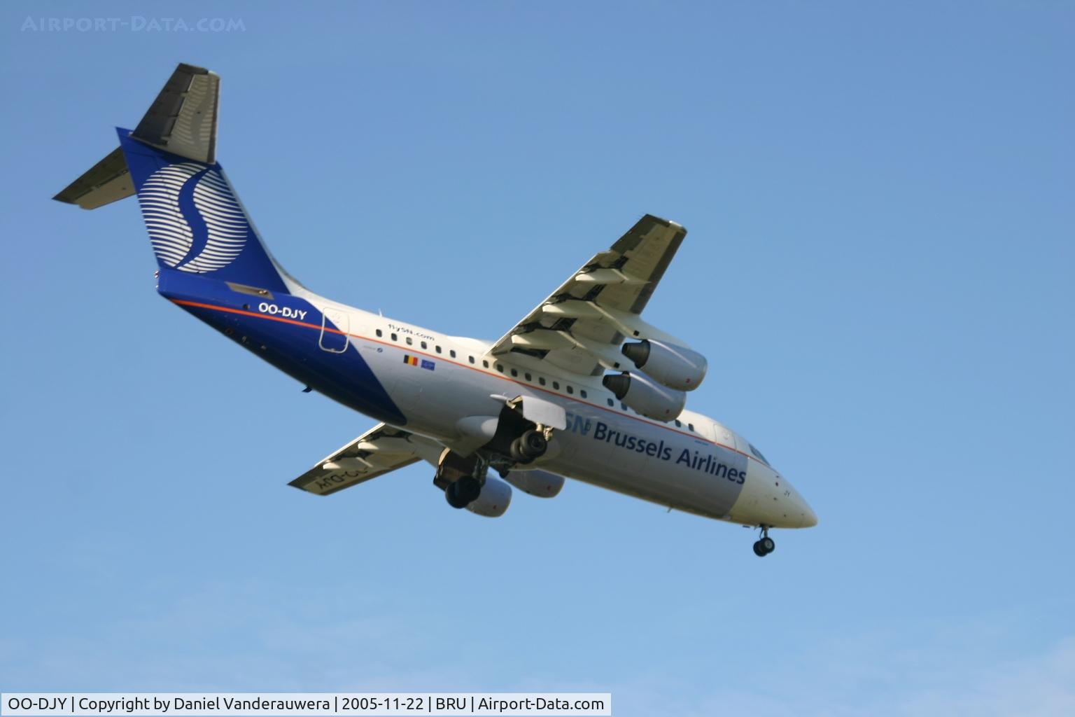 OO-DJY, 1997 British Aerospace Avro 146-RJ85 C/N E.2302, short to land on rwy 02