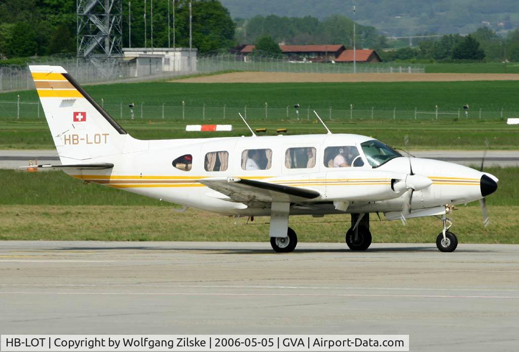 HB-LOT, 1974 Piper PA-31-310 Navajo C/N 31-7400981, visitor