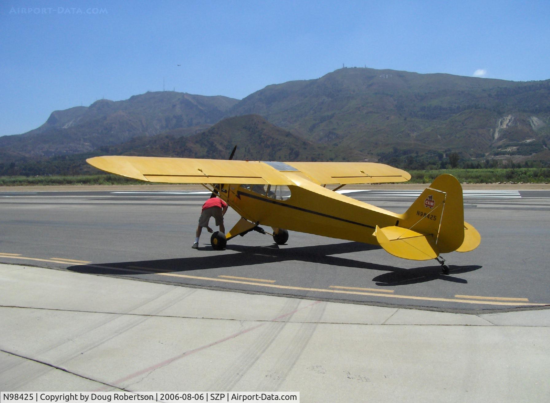 N98425, 1946 Piper J3C-65 Cub Cub C/N 18612, 1946 Piper J3-C-65 CUB, Continental C90 90 Hp upgrade, preflight