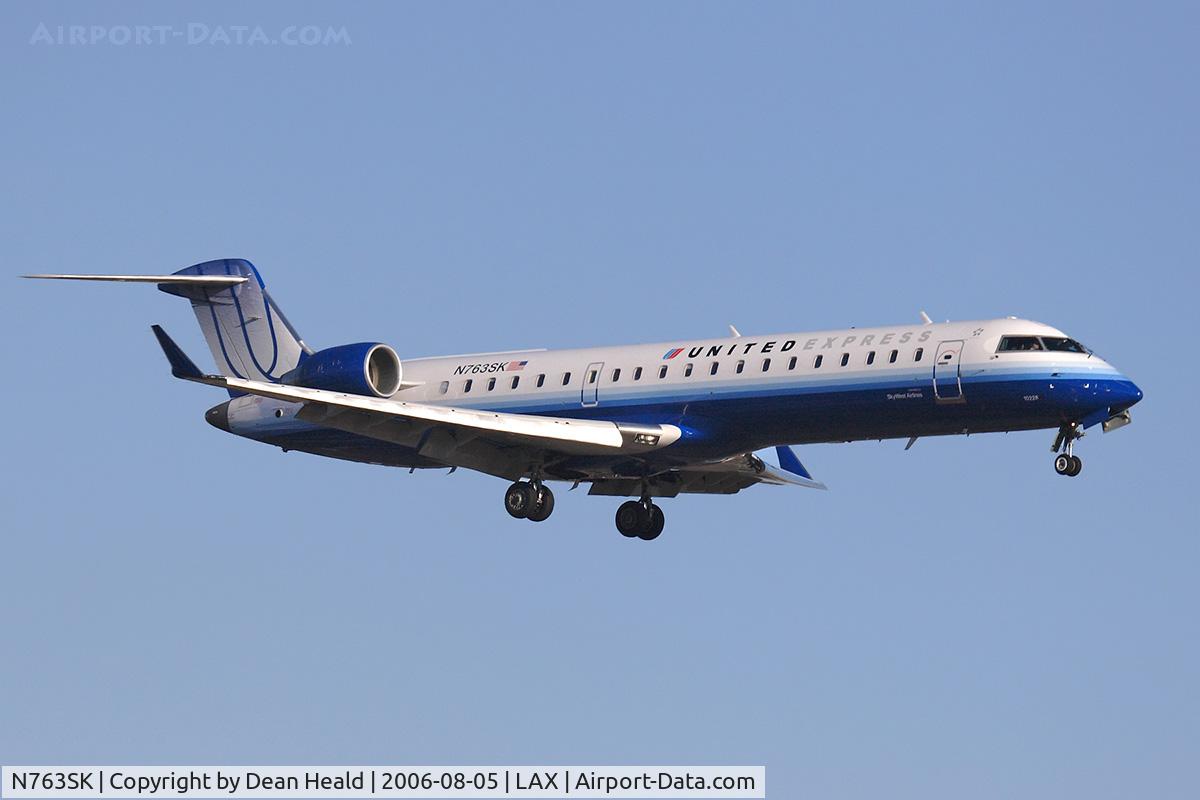 N763SK, 2005 Bombardier CRJ-701ER (CL-600-2C10) Regional Jet C/N 10228, United Express (operated by SkyWest) N763SK (FLT SKW6489) from Portland Int'l (KPDX) on final approach to RWY 24R.