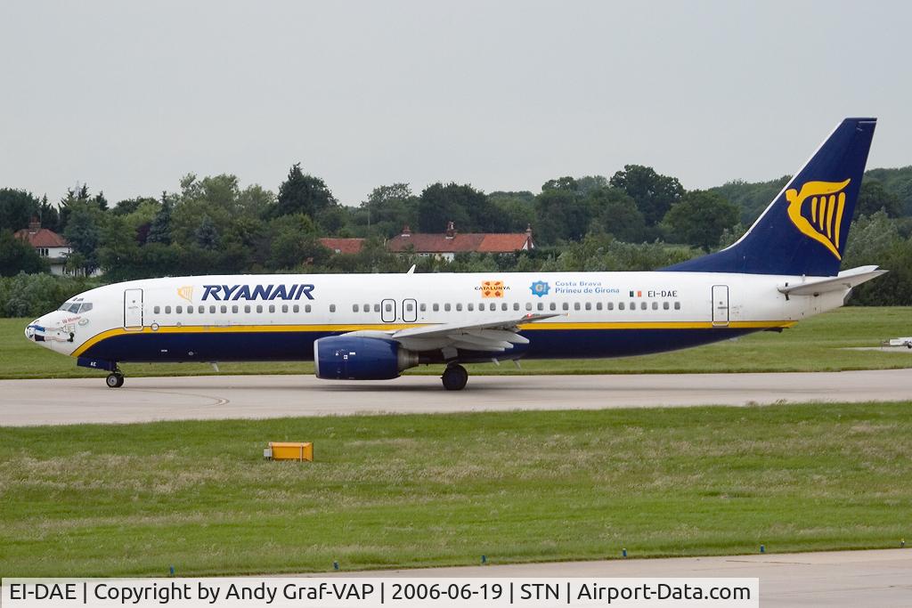 EI-DAE, 2002 Boeing 737-8AS C/N 33545, One of the few special planes.