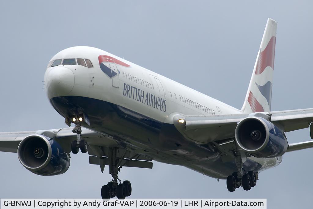 G-BNWJ, 1991 Boeing 767-336 C/N 24342, On final RWY27L.