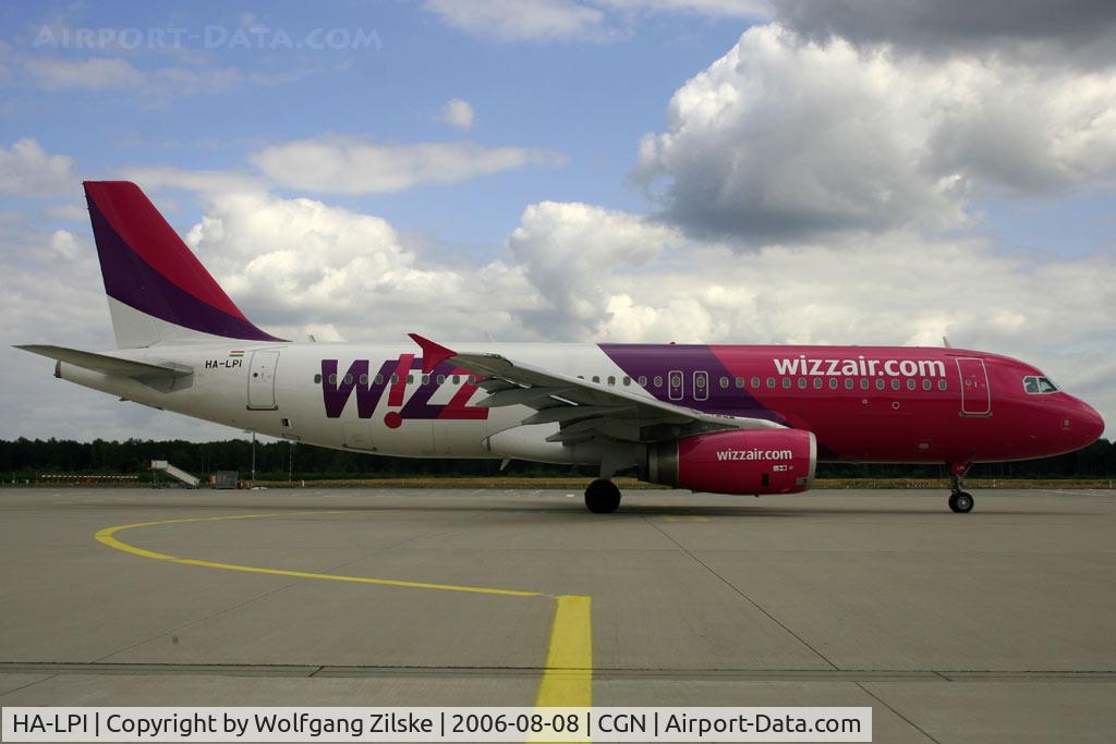 HA-LPI, 2006 Airbus A320-232 C/N 2752, visitor