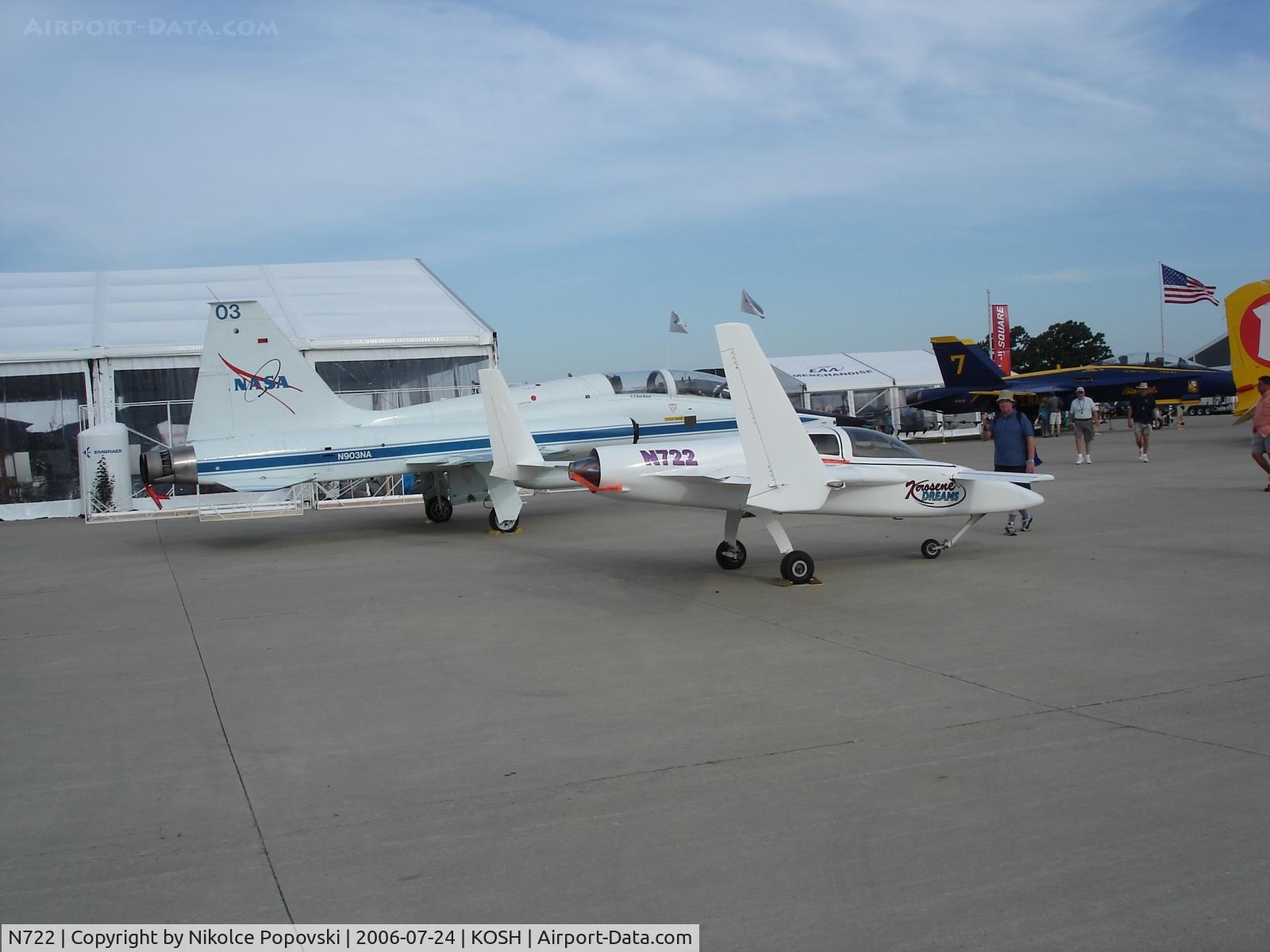 N722, 2001 Co-Z Cozy C/N 400, Oshkosh 2006