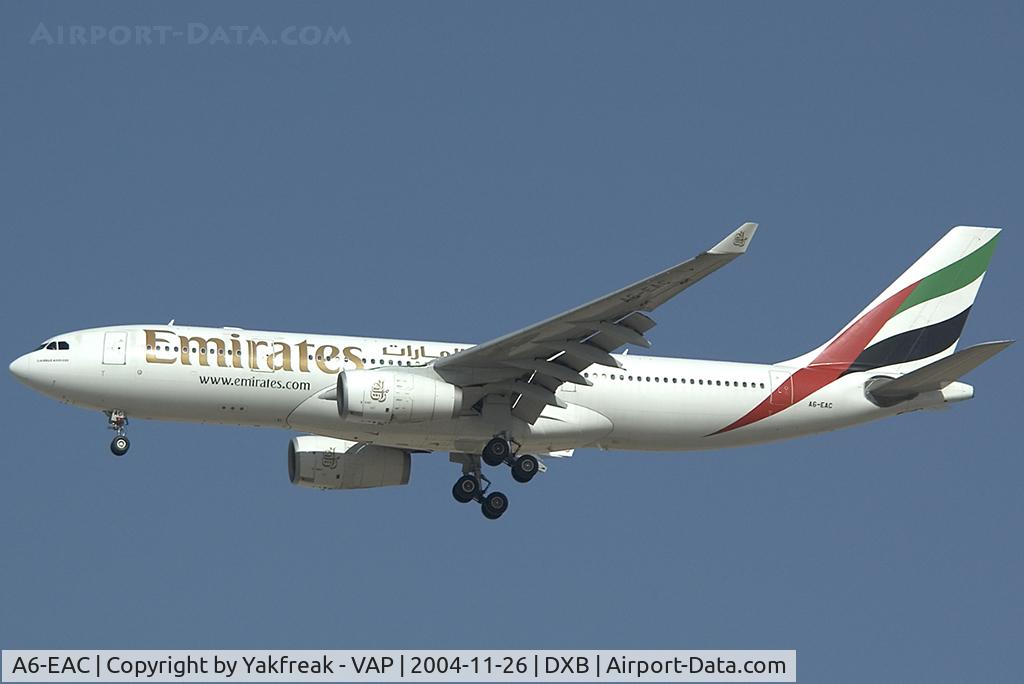 A6-EAC, 2000 Airbus A330-243 C/N 372, Emirates Airbus 330-200