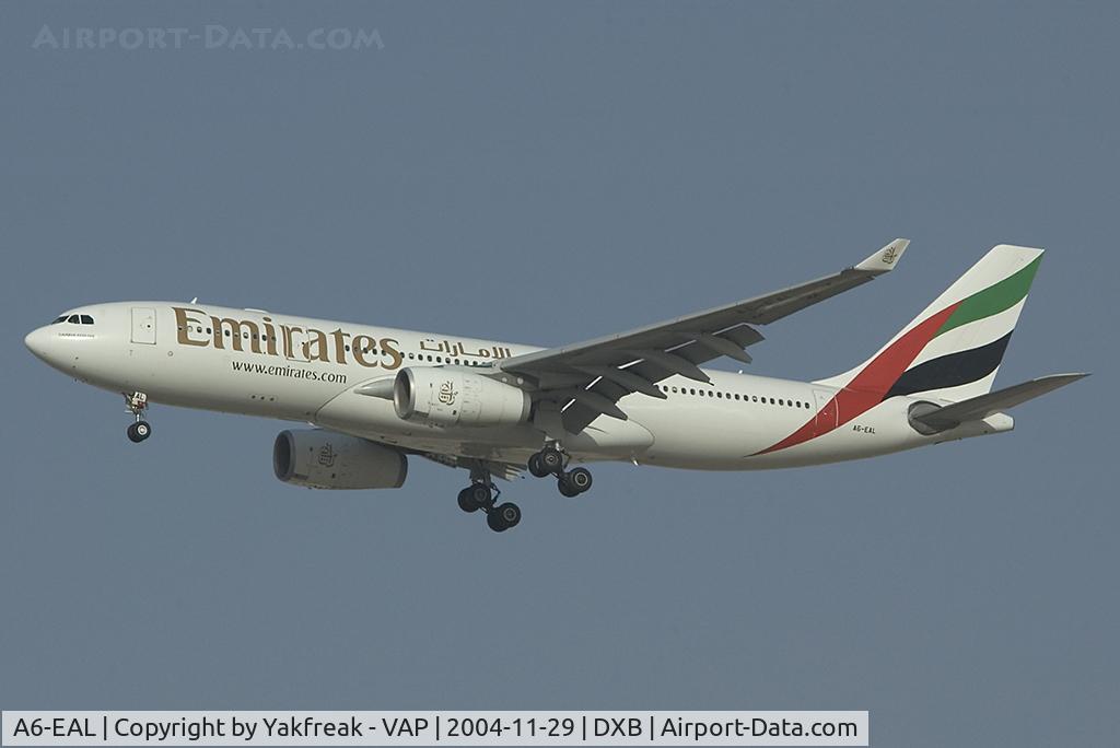 A6-EAL, 2002 Airbus A330-243 C/N 462, Emirates Airbus 330-200