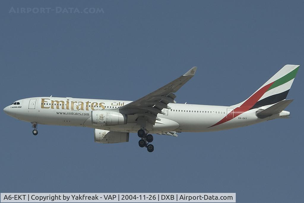 A6-EKT, 1999 Airbus A330-243 C/N 293, Emirates Airbus 330-200