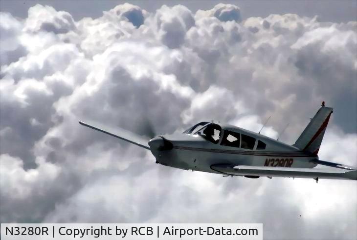 N3280R, 1970 Piper PA-28R-180 Cherokee Arrow C/N 28R-31260, In Flight