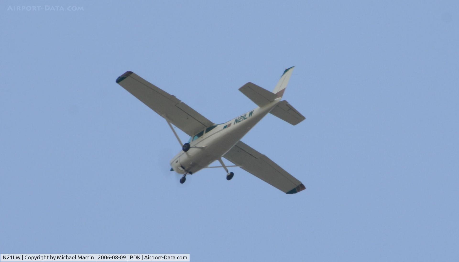 N21LW, 1973 Cessna 182P Skylane C/N 18261932, Over flying PDK