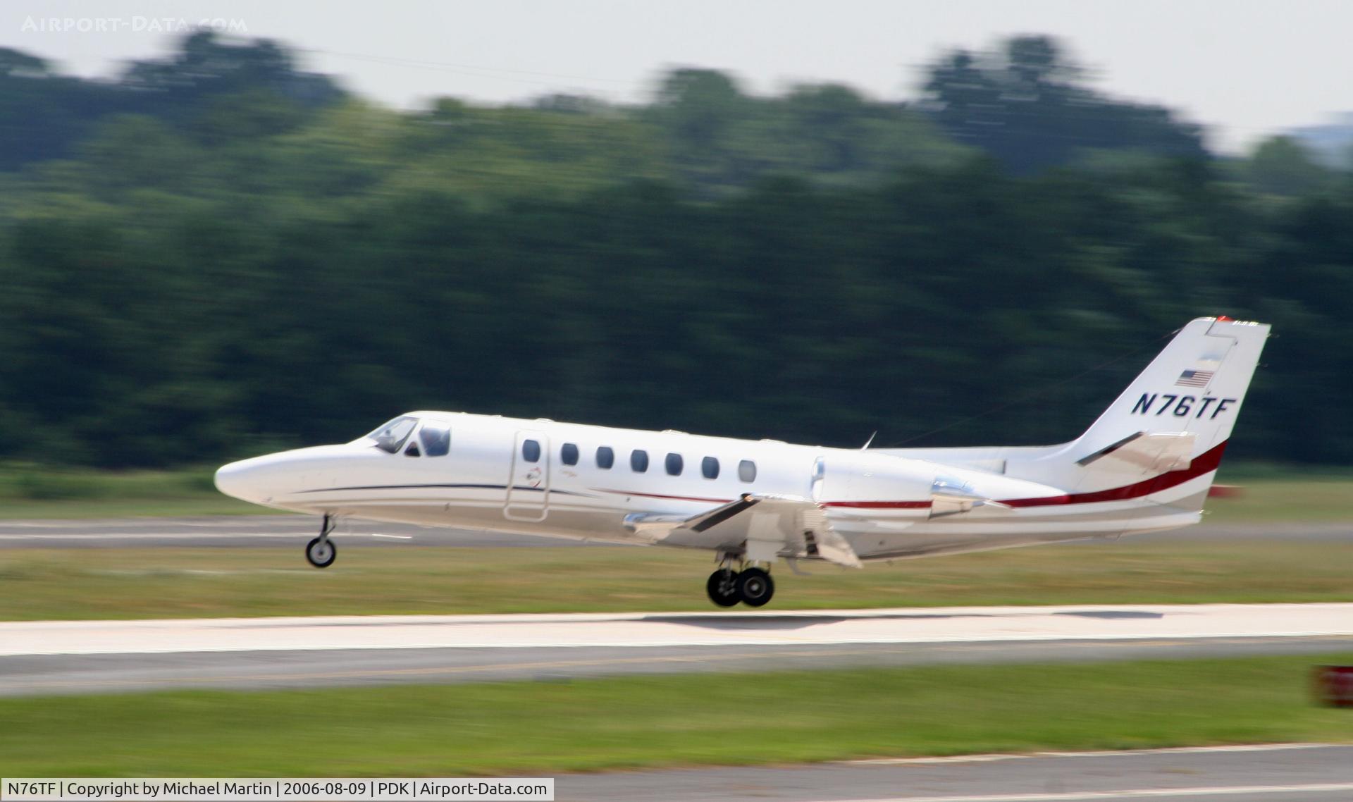 N76TF, 1997 Cessna 560 C/N 560-0431, Departing Runway 2R