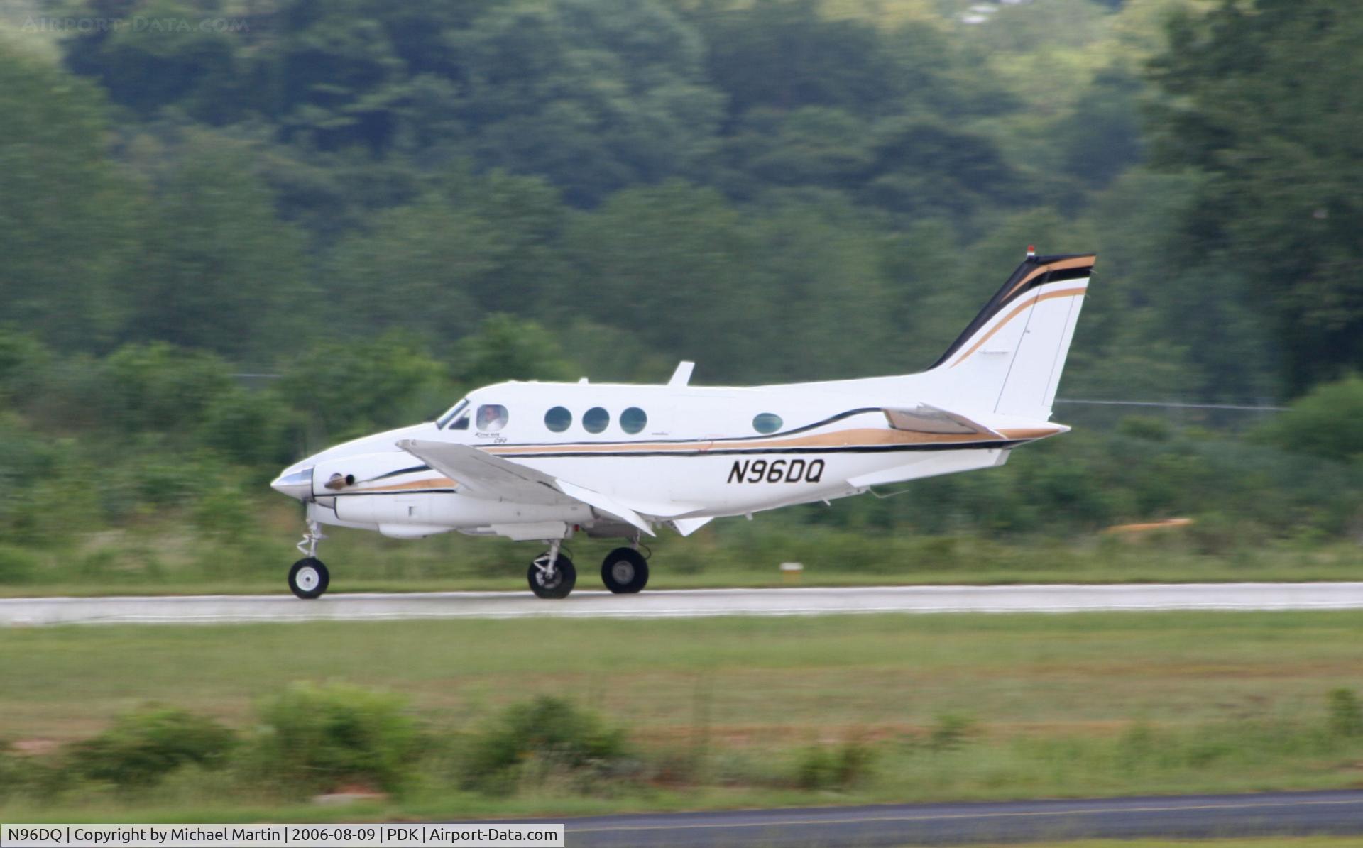 N96DQ, 1978 Beech C90GTI King Air C/N LJ-814, Landing Runway 2R