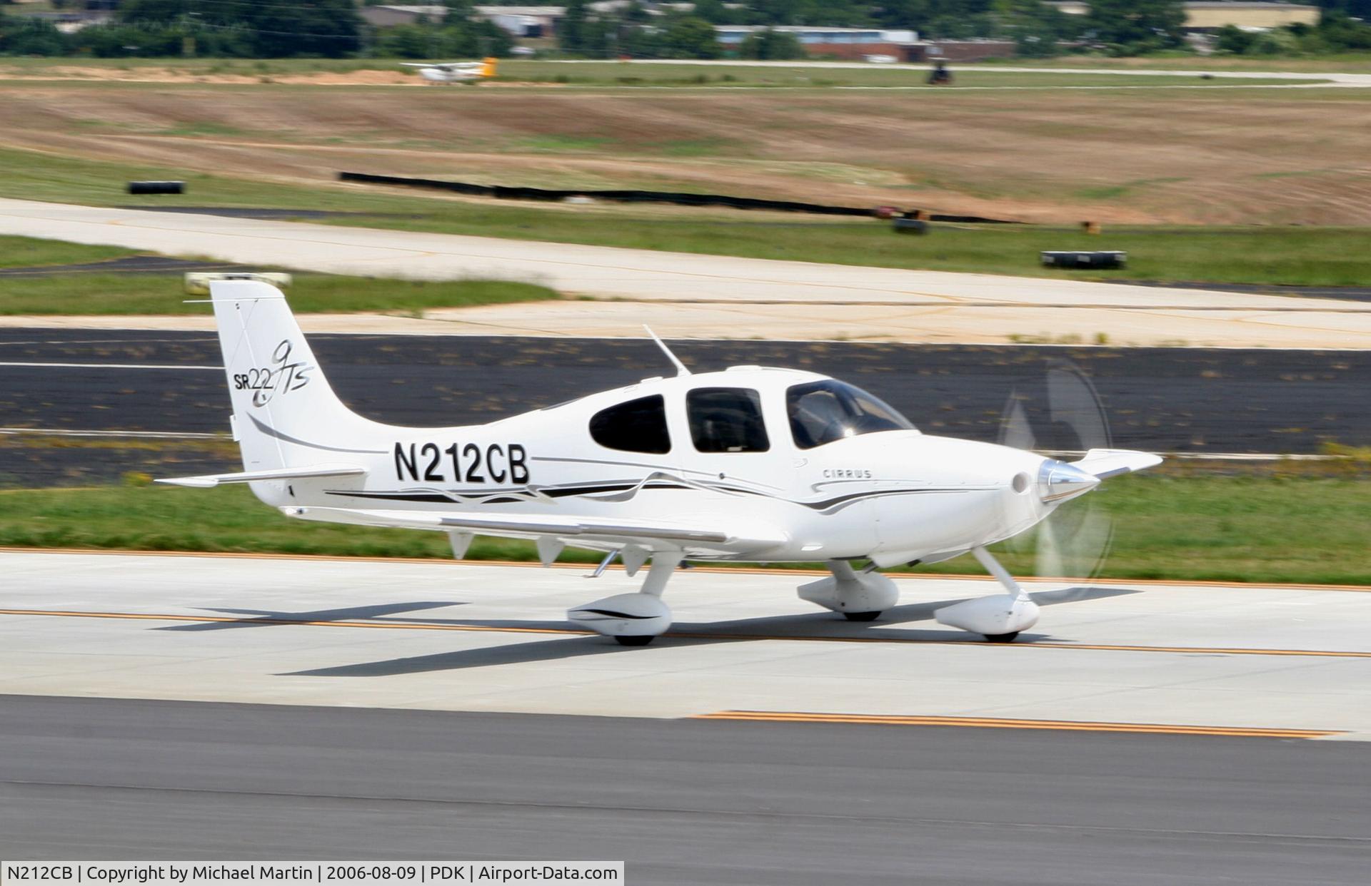 N212CB, 2005 Cirrus SR22 GTS C/N 1553, Taxing to Runway 2L