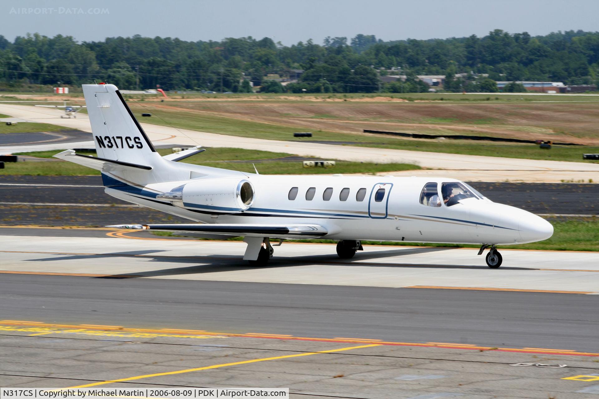 N317CS, 1974 Piper PA-31-350 Navajo Chieftain Chieftain C/N 31-7405228, Taxing from Epps Air Service