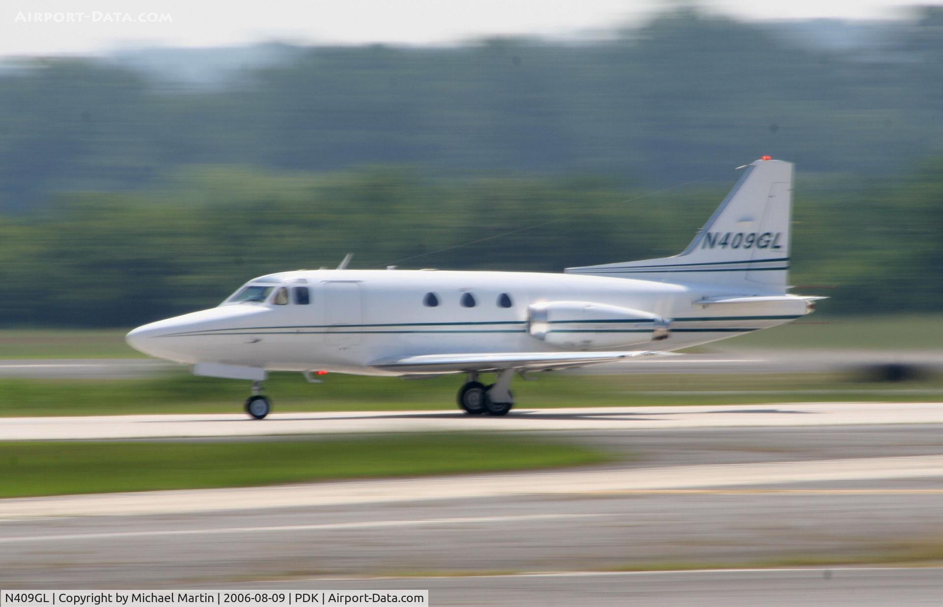 N409GL, 1973 North American NA-265-40 Sabreliner 40 C/N 282-122, Departing Runway 2R