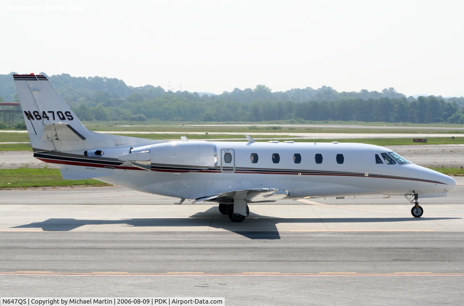 N647QS, 2005 Cessna 560XL Citation XLS C/N 560-5547, Taxing to Runway 2R