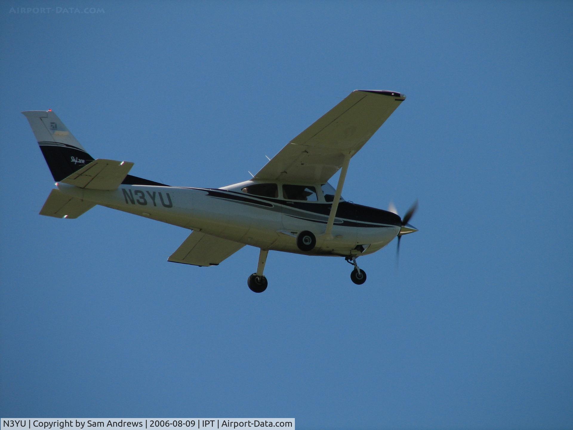 N3YU, 2004 Cessna 182T Skylane C/N 18281453, I heard this student pilot on the radio and arranged my travels for the day to accommodate a picture or three.