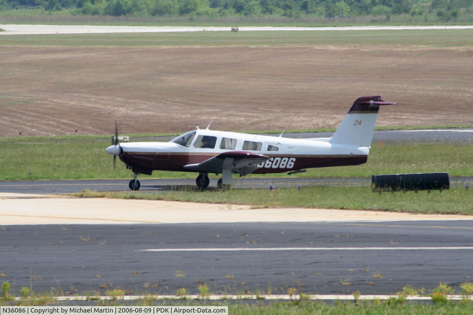 N36086, 1978 Piper PA-32RT-300 Lance II C/N 32R-7885157, Wonder what the 24 means on the tail?