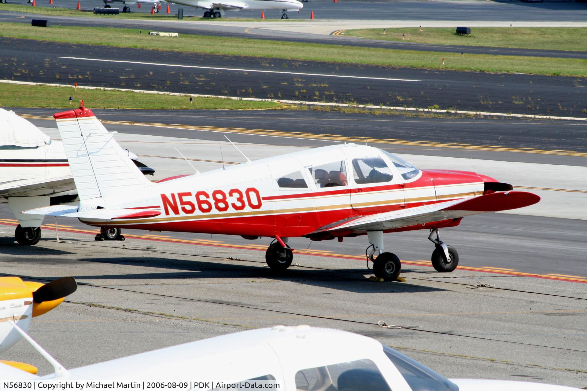 N56830, 1971 Piper PA-28-180 C/N 28-7105218, Tied down @ Epps with other aircraft