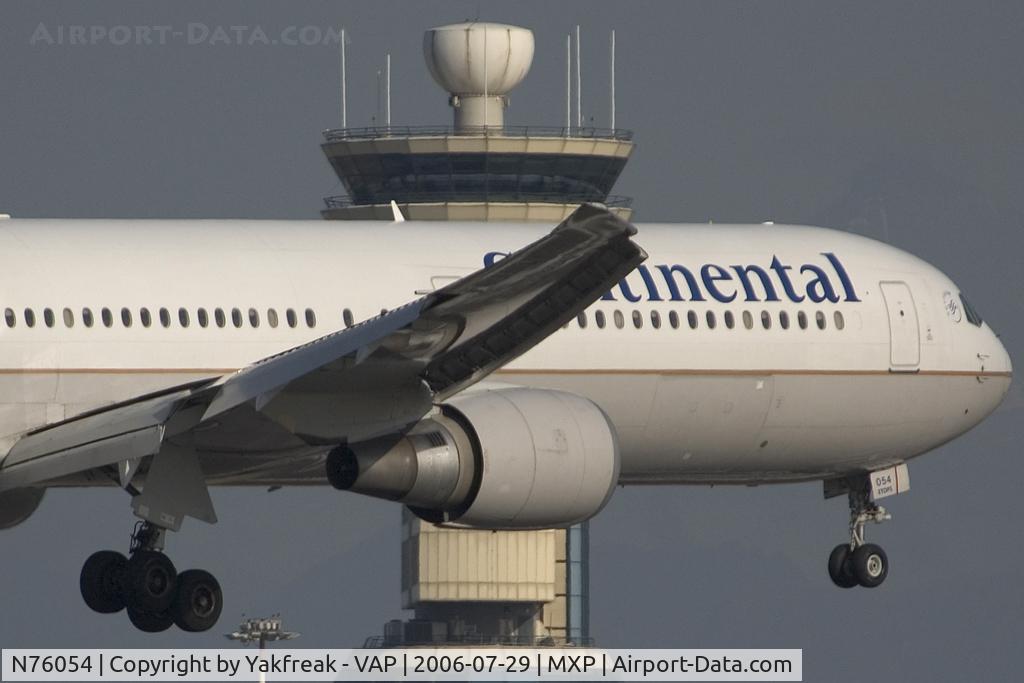 N76054, 2000 Boeing 767-424/ER C/N 29449, Continental Boeing 767-400
