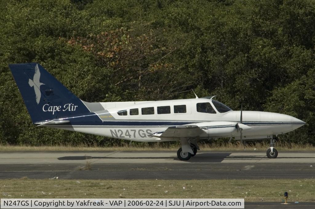 N247GS, 1982 Cessna 402C C/N 402C0637, Cape Air Cessna Ce402 taxying to the runway