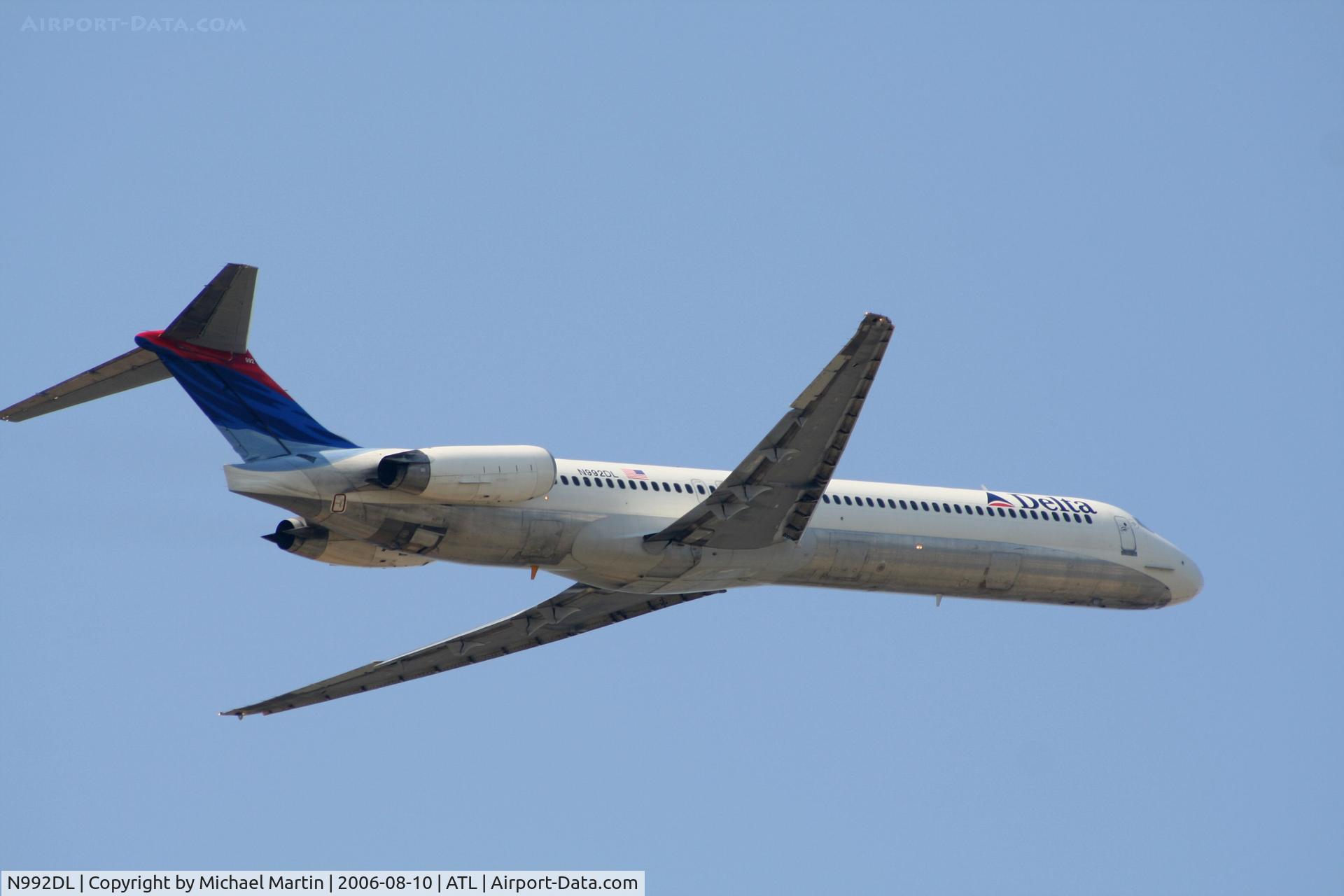 N992DL, 1991 McDonnell Douglas MD-88 C/N 53344, Climbing out of ATL