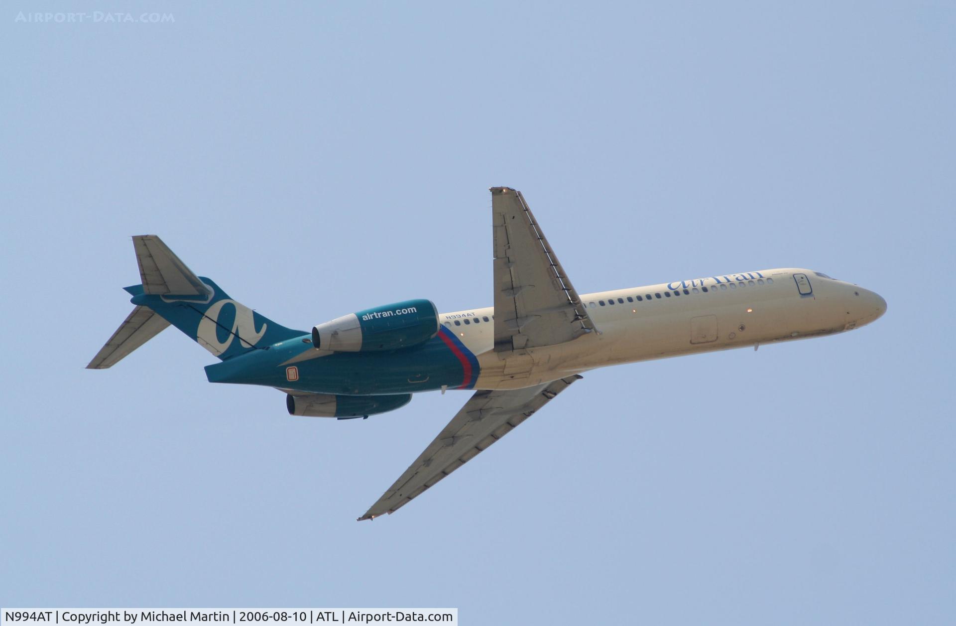 N994AT, 2002 Boeing 717-200 C/N 55138, Climbing out of ATL