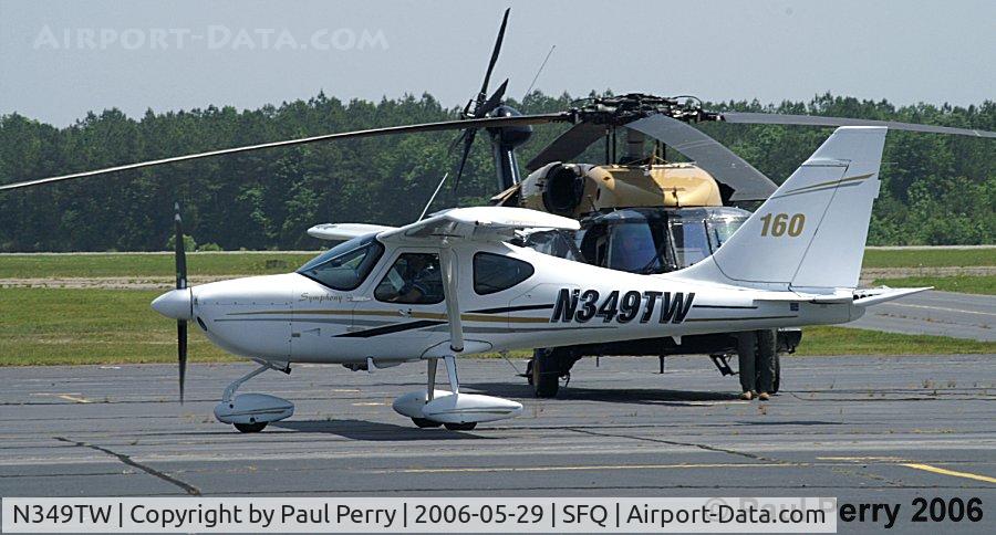N349TW, 2006 Symphony SA-160 C/N S-0012, Interesting coincidence, the complimentary colors on these two visitors