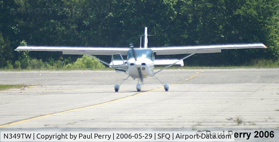 N349TW, 2006 Symphony SA-160 C/N S-0012, Sweet little twin seater in for some fuel on a holiday