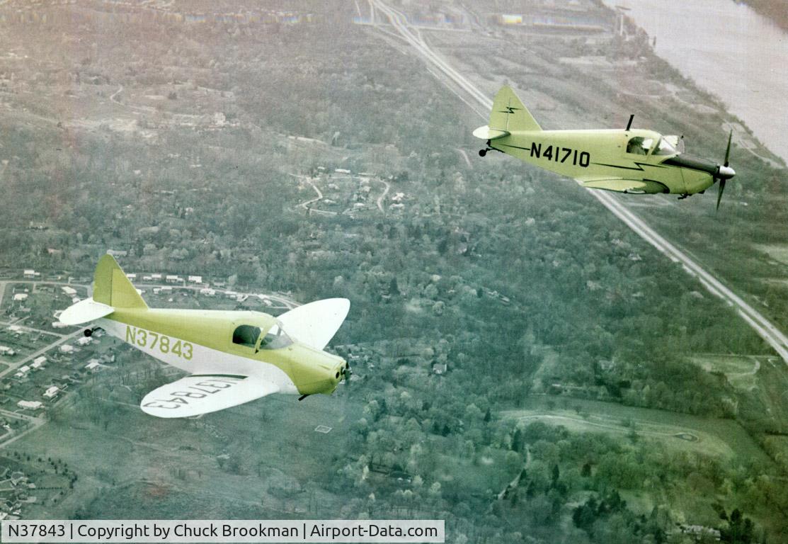 N37843, 1941 Culver LCA C/N 347, Flying with N41710 over Louisville, KY