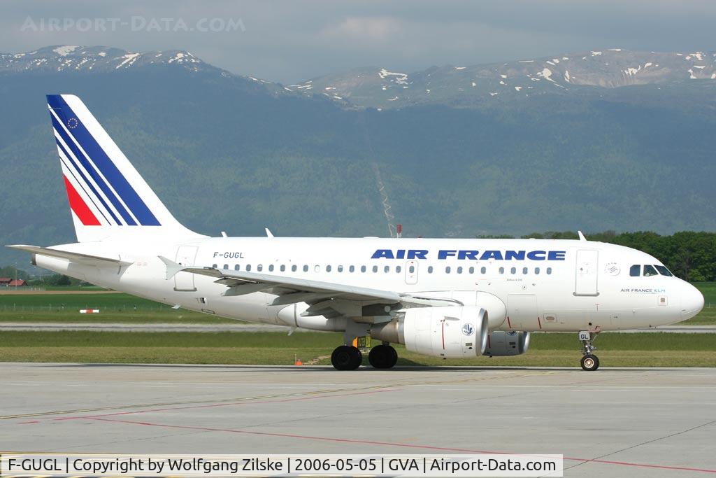F-GUGL, 2006 Airbus A318-111 C/N 2686, visitor