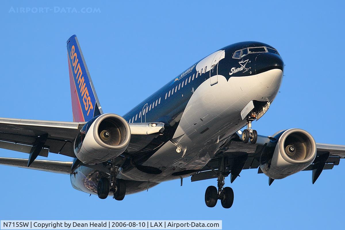 N715SW, 1998 Boeing 737-7H4 C/N 27849, Southwest Airlines N715SW 