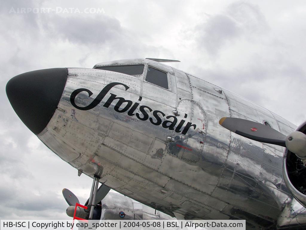 HB-ISC, 1943 Douglas DC-3C-S1C3G (C-47A) C/N 9995, At wellcome-party for N73544 Super Constellation