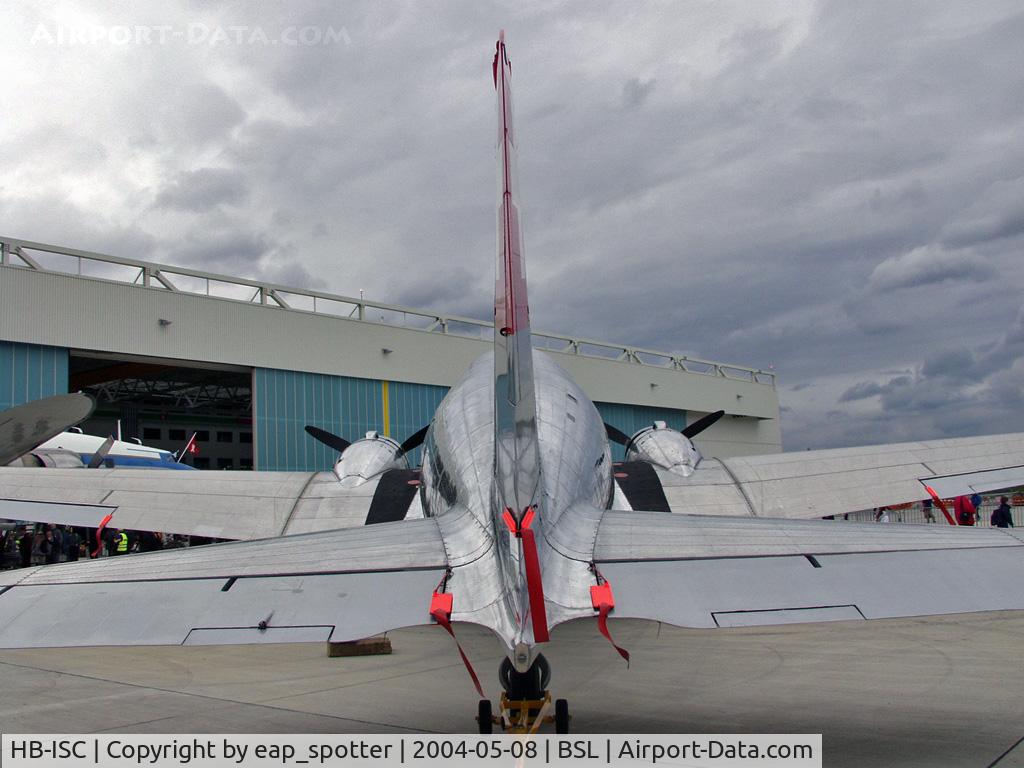 HB-ISC, 1943 Douglas DC-3C-S1C3G (C-47A) C/N 9995, At wellcome-party for N73544 Super Constellation