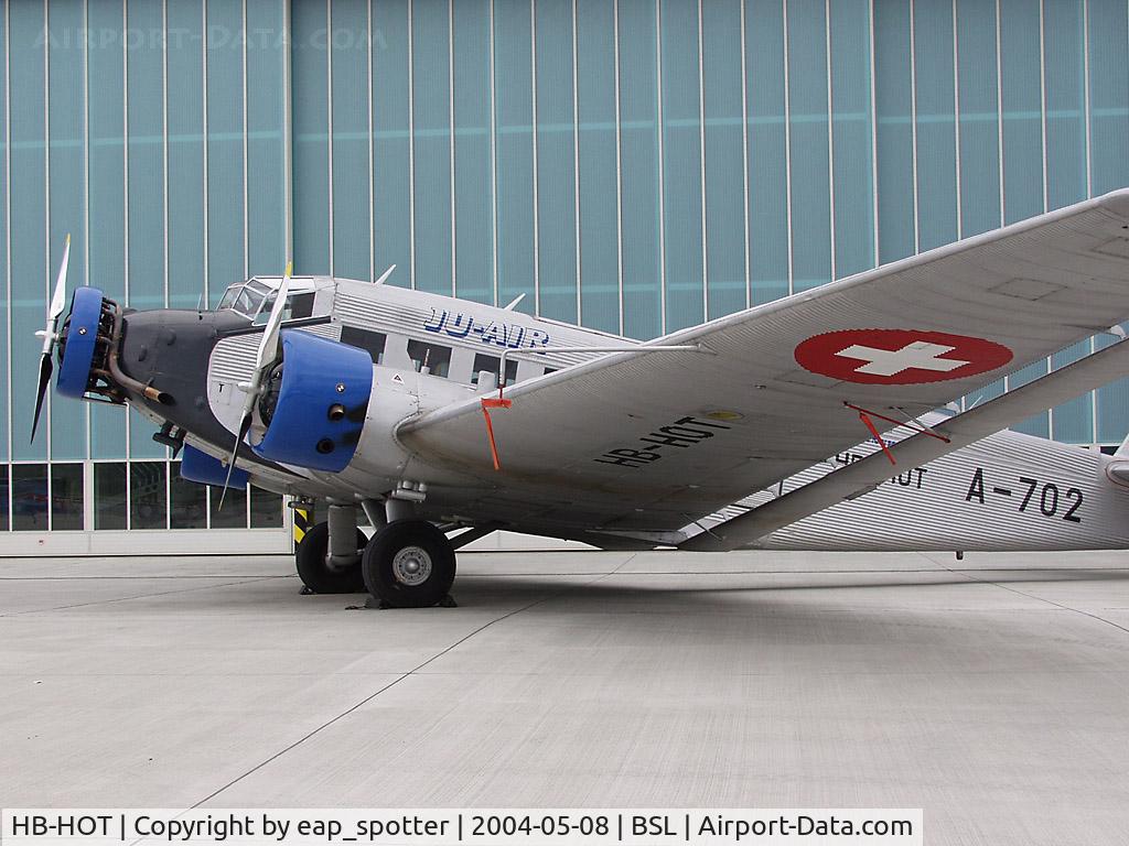 HB-HOT, 1939 Junkers Ju-52/3m g4e C/N 6595, At wellcome-party for N73544 Super Constellation