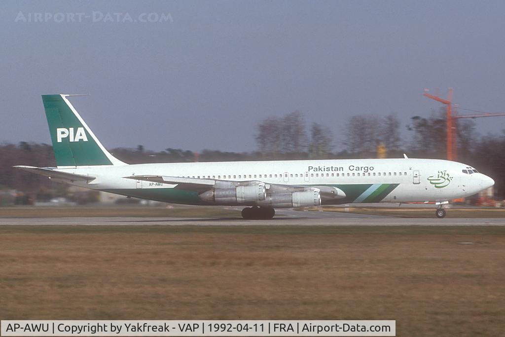 AP-AWU, 1965 Boeing 707-373C C/N 18991, PIA Boeing 707 taking off at FRA