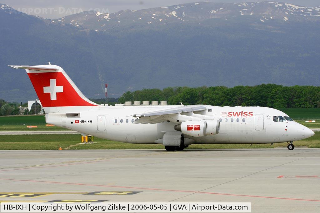 HB-IXH, 1993 British Aerospace Avro 146-RJ85 C/N E.2233, visitor
