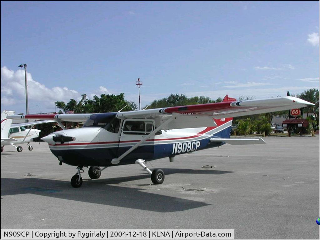 N909CP, 2001 Cessna 172S C/N 172S8909, Beautiful Florida Afternoon