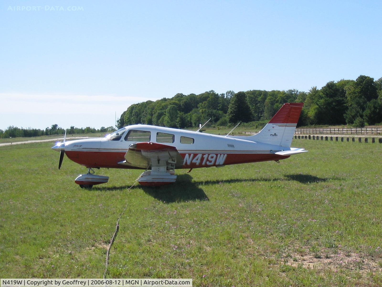 N419W, 1995 Piper PA-28-181 C/N 2843001, NICE
