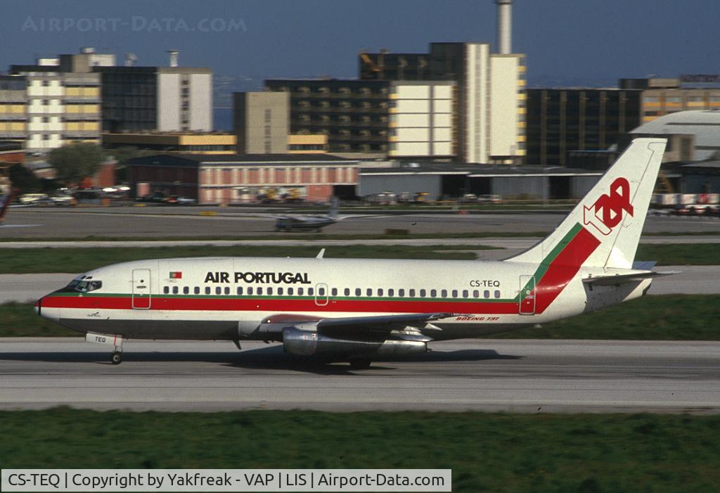 CS-TEQ, 1983 Boeing 737-282C C/N 23051, TAP Air Portugal Boeing 737-200 taking off at LIS