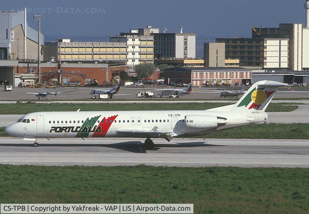 CS-TPB, 1990 Fokker 100 (F-28-0100) C/N 11262, Portugalia Fokker 100 landing at LIS