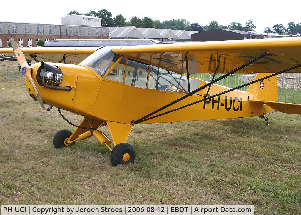 PH-UCI, Piper J3C-65 Cub C/N 13351, Oldtimer FLY-IN 2006