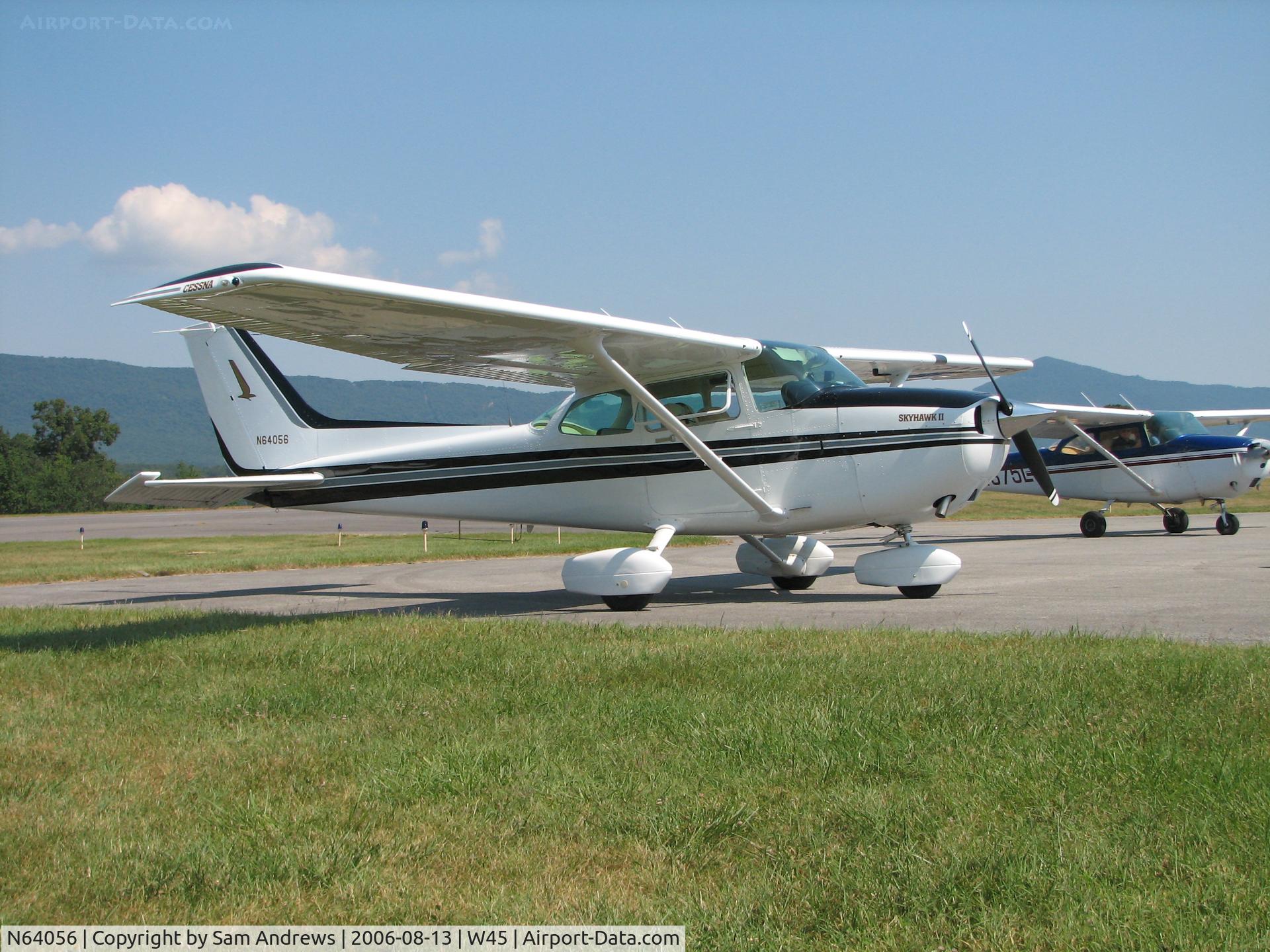 N64056, 1981 Cessna 172P C/N 17275512, Just arrived