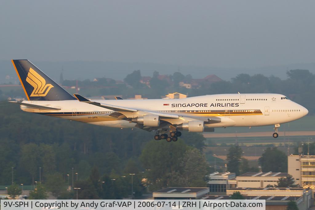 9V-SPH, 1996 Boeing 747-412 C/N 26555, Short final RWY34.
