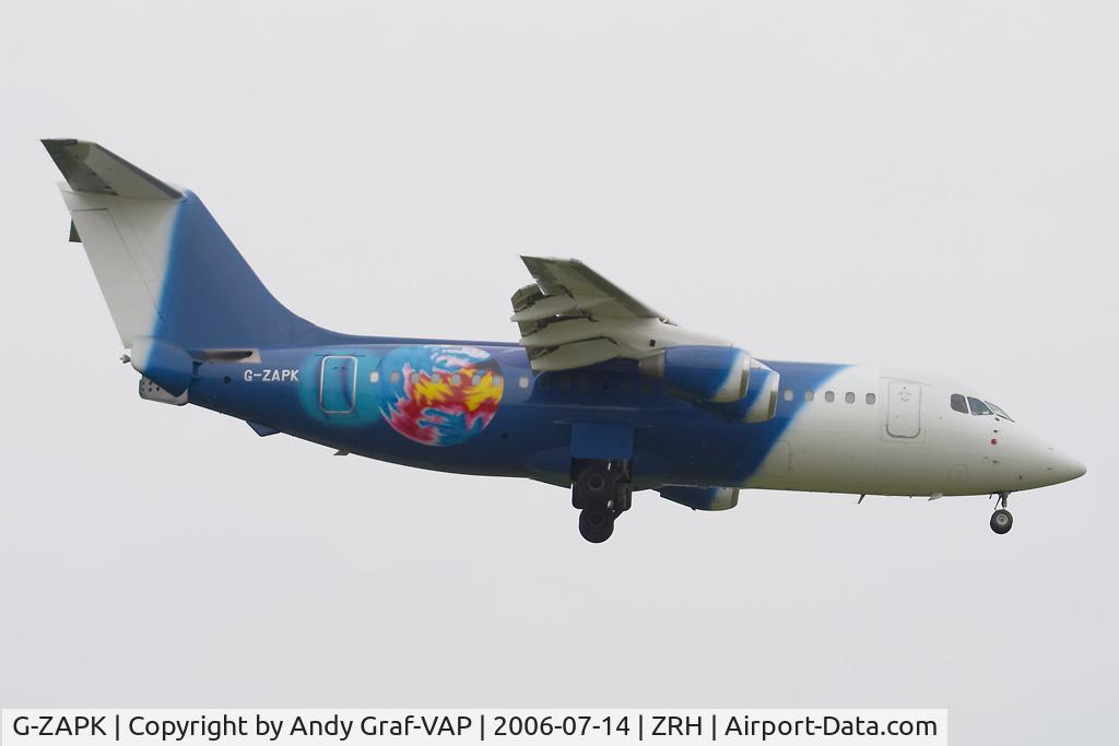 G-ZAPK, 1989 British Aerospace BAe.146-200QC Quick Change C/N E2148, Final RWY14.