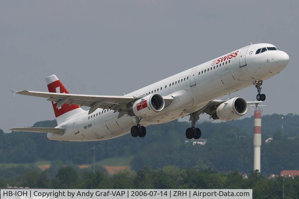 HB-IOH, 1997 Airbus A321-111 C/N 664, Take off on RWY16.